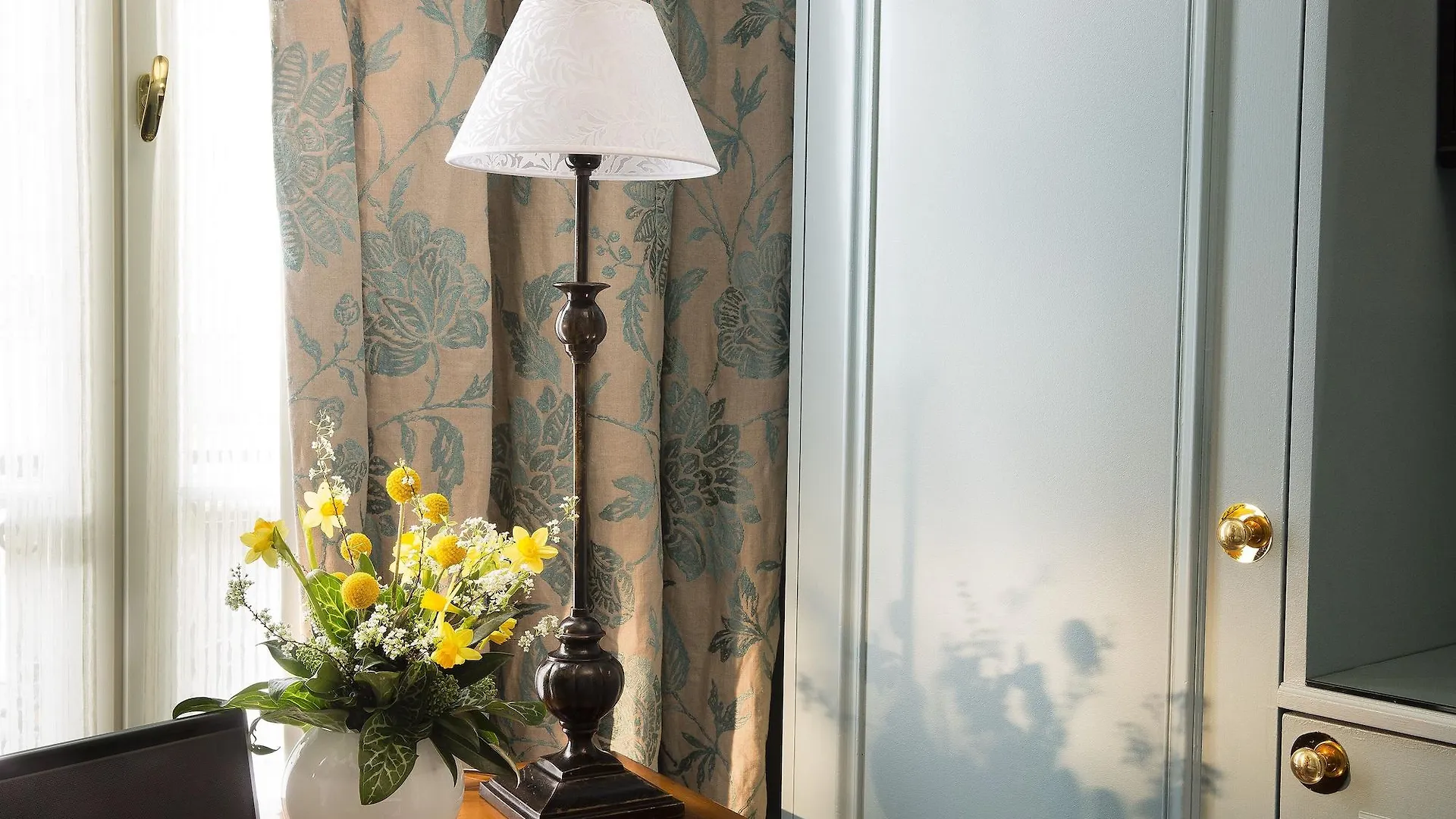 Hotel Le Relais Saint Honore 4*