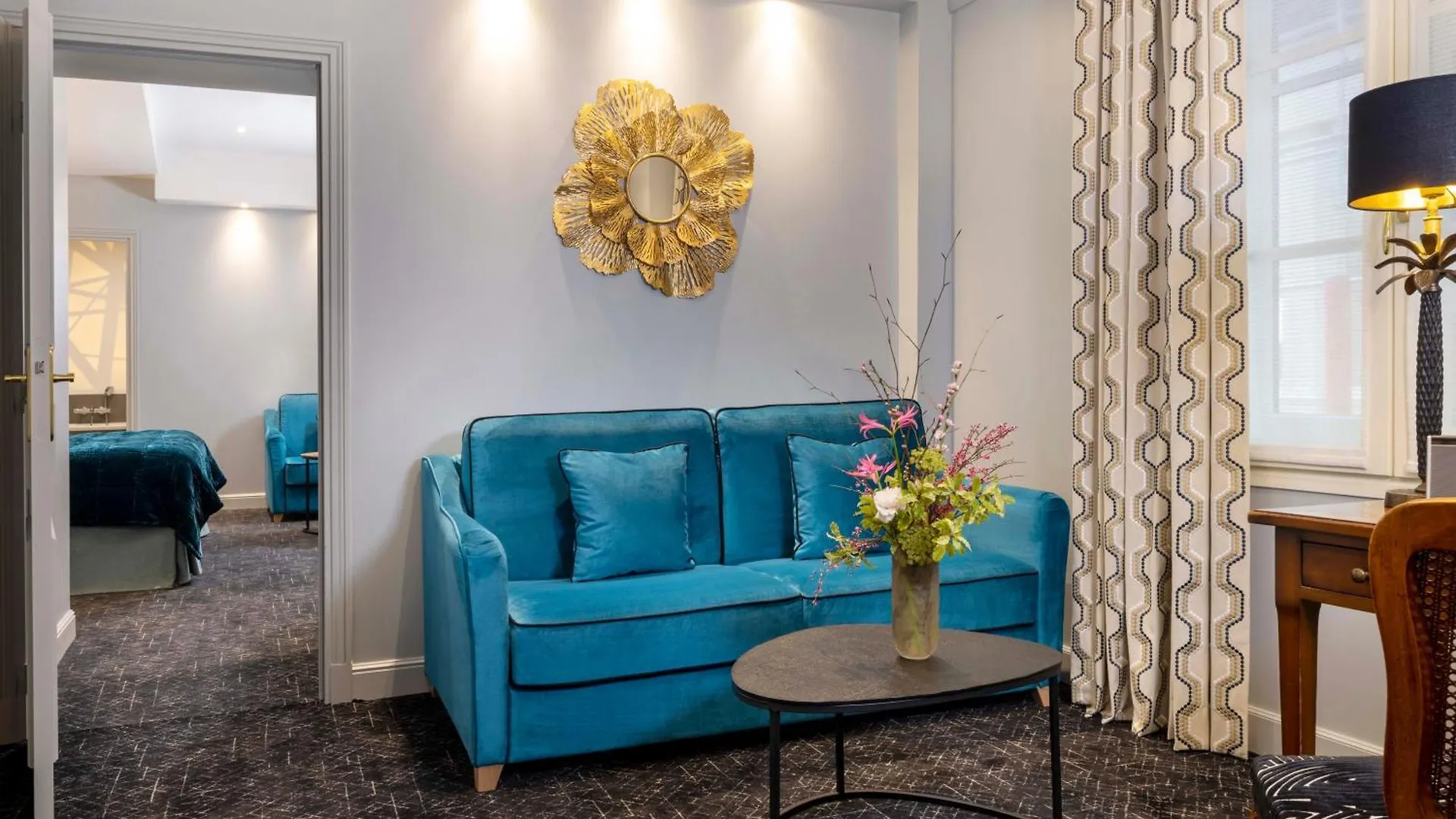 Le Relais Saint Honore Hotel 4*