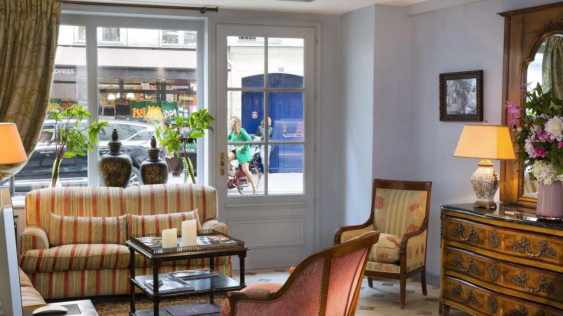 Hotel Le Relais Saint Honore Paris