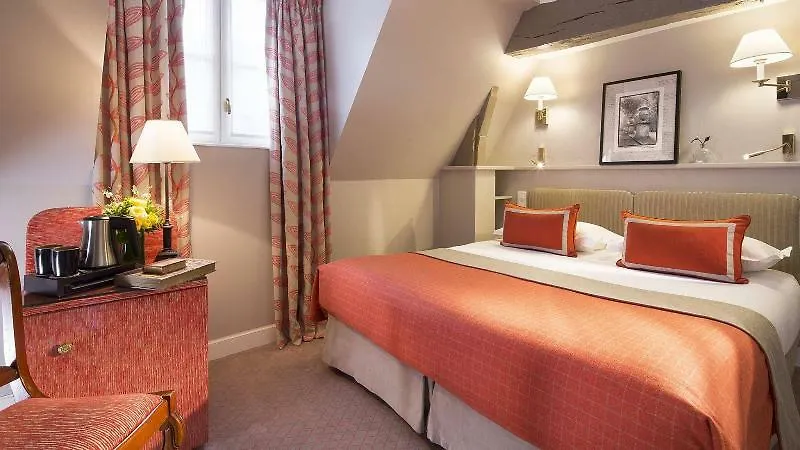 Hotel Le Relais Saint Honore Paris
